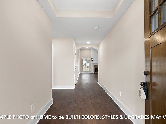 4th image of 214 Hereford Blvd