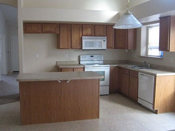 3rd image of 4809 W Caldwell St