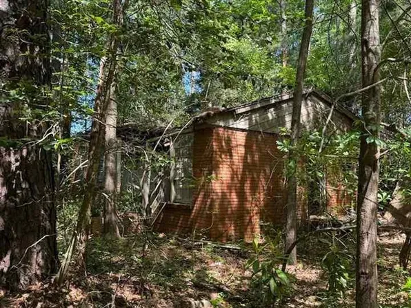 1914 E McIver Rd, Florence, SC 29501
