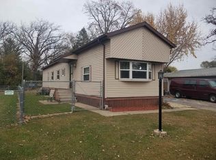 125 Falling Creek Circle #125, Janesville, WI