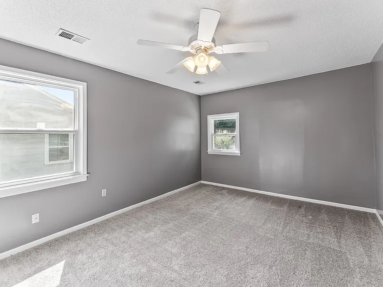 10500 W 57th St — Photo 13