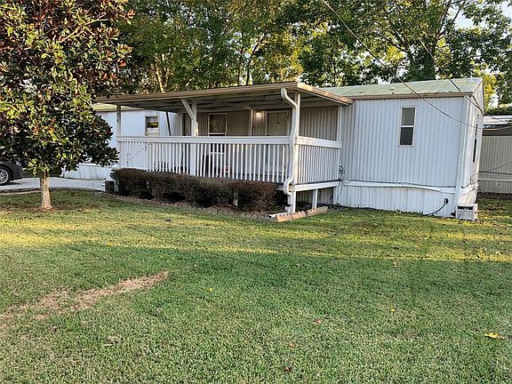 3rd image of 404 Bartlett Bend Dr