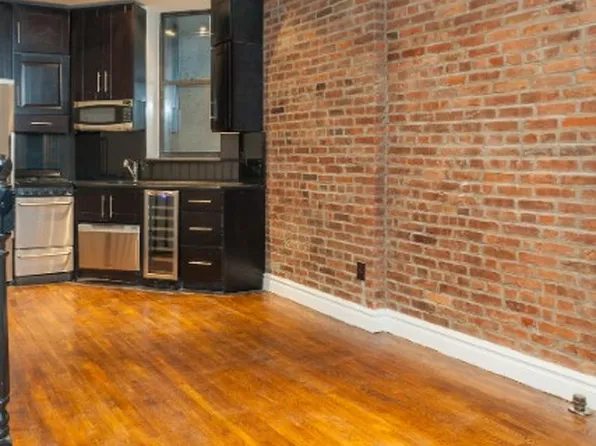 248 Mott Street image 4 of 8