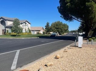 13395 Driftwood Dr, Victorville, CA 92395