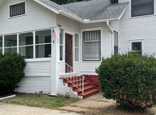 1409 SW 5th St, Topeka, KS 66606