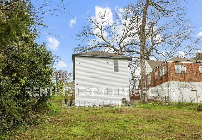 1563 Martin Ave — Photo 5