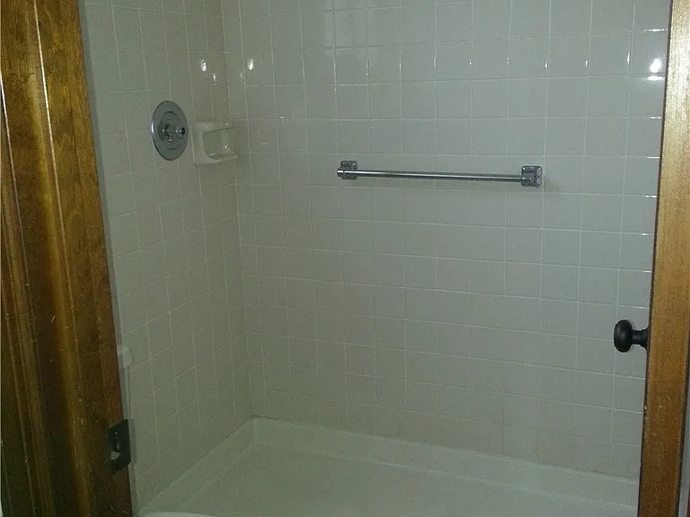 210 Talmage Ave — Photo 24