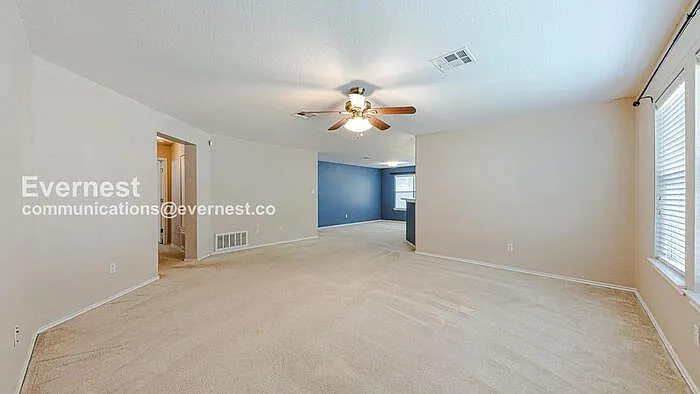 109 Covey Ln — Photo 6