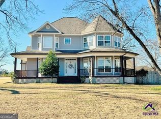 197 Old Perry Rd, Bonaire, GA 31005