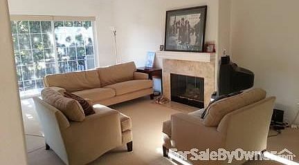 Living Rm : Room measures 13'x21' feet