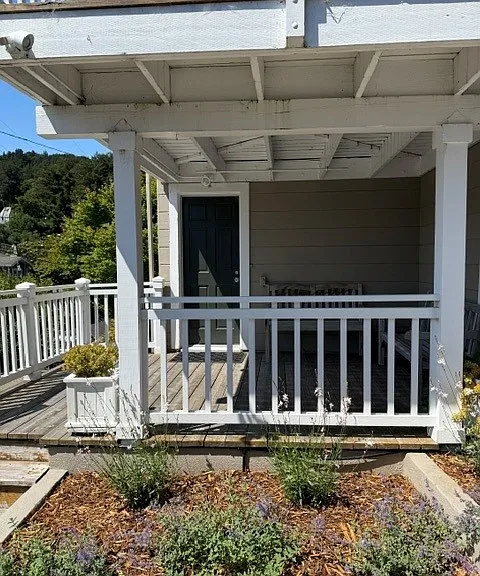 11 Grove Ave #A — Photo 9