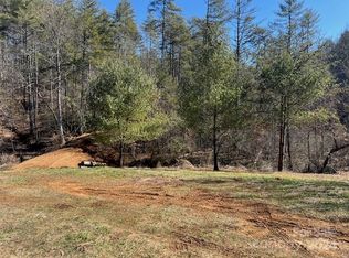 96 Old Burnsville Rd, Weaverville, NC 28787