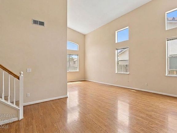 4th image of 3502 Arroyo Ave
