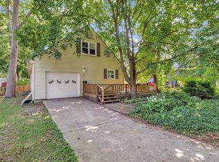 910 Foley Ave, Champaign, IL 61820