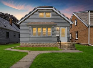 3933 S 1st Pl, Milwaukee, WI 53207