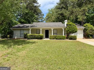 5663 Saint Thomas Dr, Lithonia, GA 30058