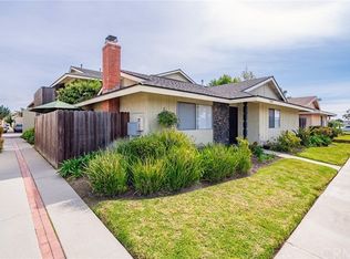 17082 Grove Cir APT C, Huntington Beach, CA 92647