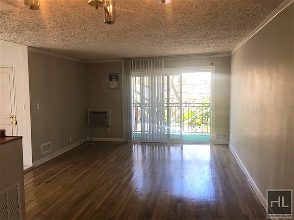 2nd image of 2705 E 65th St #2