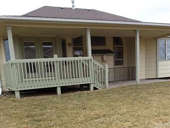 2nd image of 1835 Megan Cir