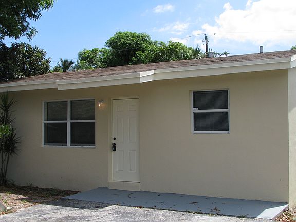 2nd image of 2960 NW 8th St
