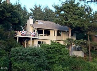 111 W Bay Point Rd, Gleneden Beach, OR 97388