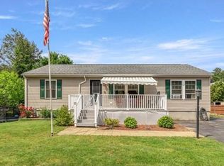15 Scandinavia Ave, Worcester, MA 01603