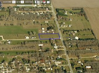 6311 Waverly Rd, Cedar Falls, IA 50613