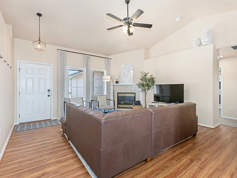 5875 S Hollyhock Way — Photo 9