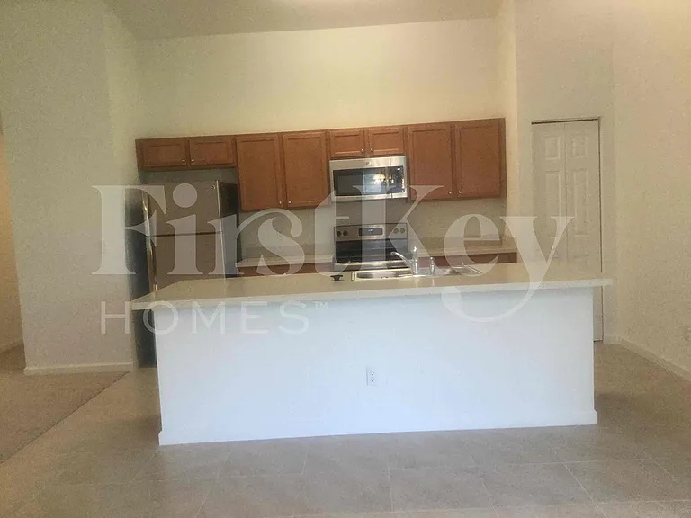 3149 SW Letchworth St — Photo 5