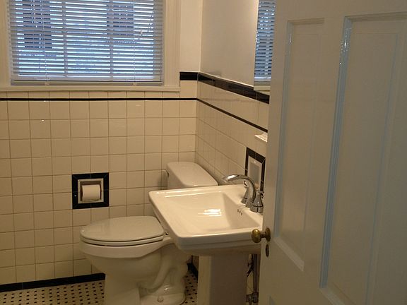 1st Floor Bathroom