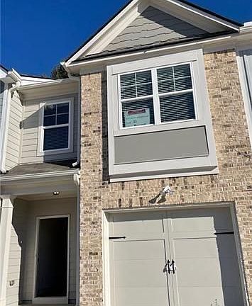 2nd image of 1837 Edgehill Dr