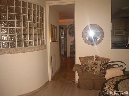 Rented by City Connections Realty | media 41