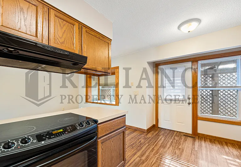 1417 S Goebel Cir — Photo 14