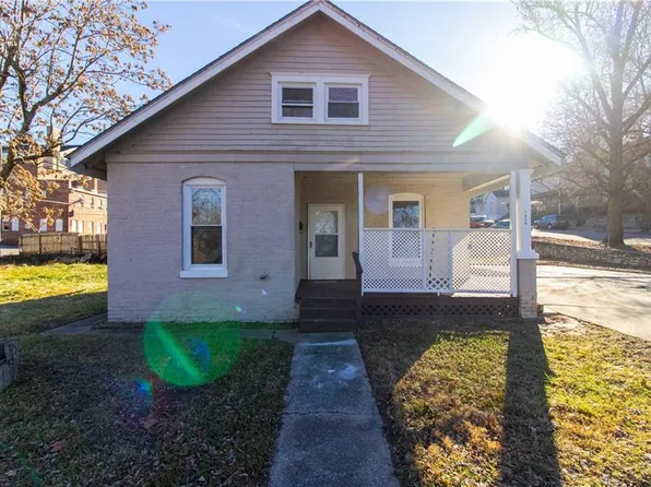 1606 Francis St, Saint Joseph, MO 64501
