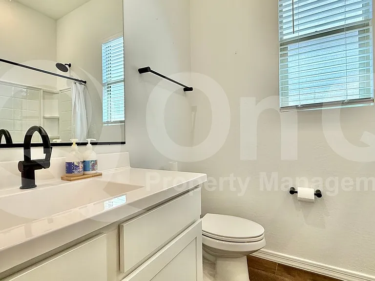 4437 W Mountain Laural Dr — Photo 17