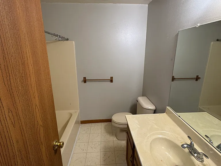 1687 S Riverside Ave #16 — Photo 10