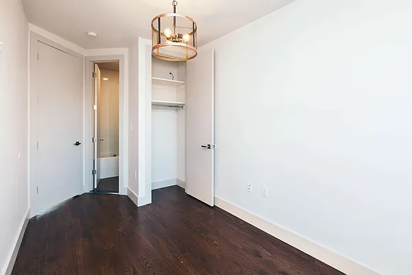 Rented by Nooklyn NYC LLC | media 18