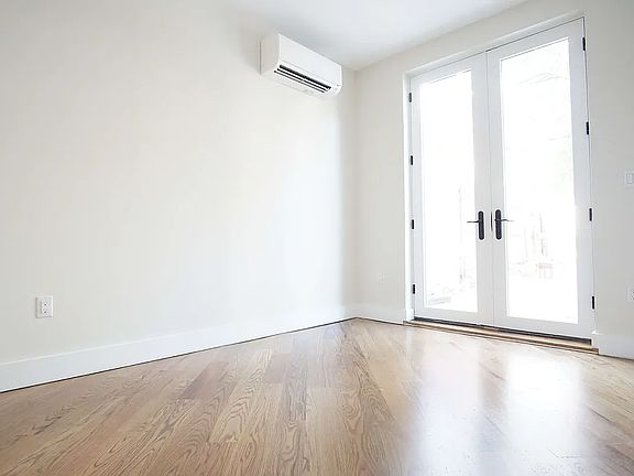 2nd image of 293 Fenimore St #1