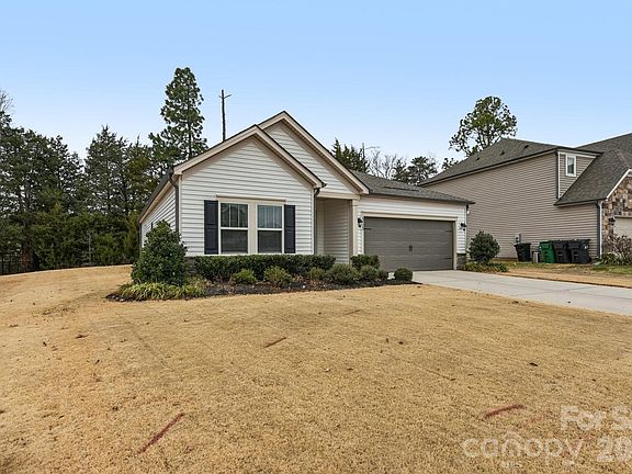 3rd image of 8522 Caruthers Dr