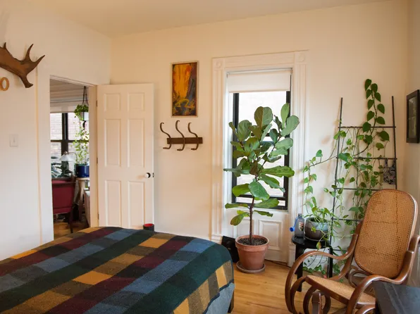 184 Clinton Avenue image 9 of 17