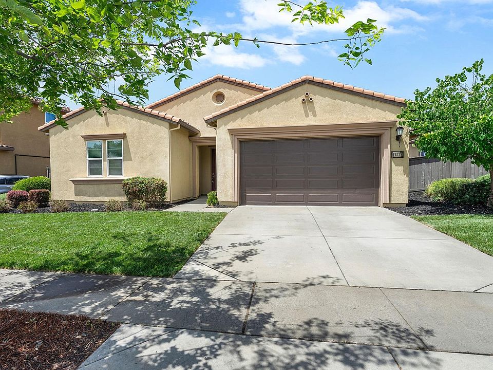1st image of 2529 Wycliffe Way