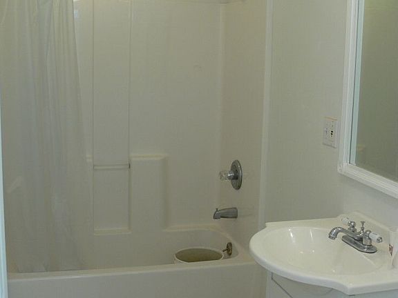 4th image of 22628 111th Ct SE