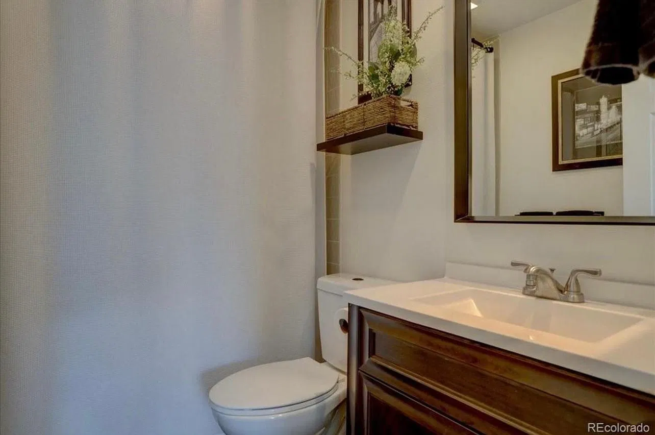 2 bed, 1019 sqft, $1,600 — Photo 4