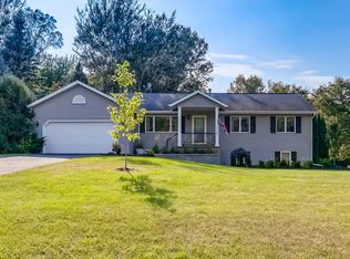 9186 E Staring Ln, Eden Prairie, MN 55347