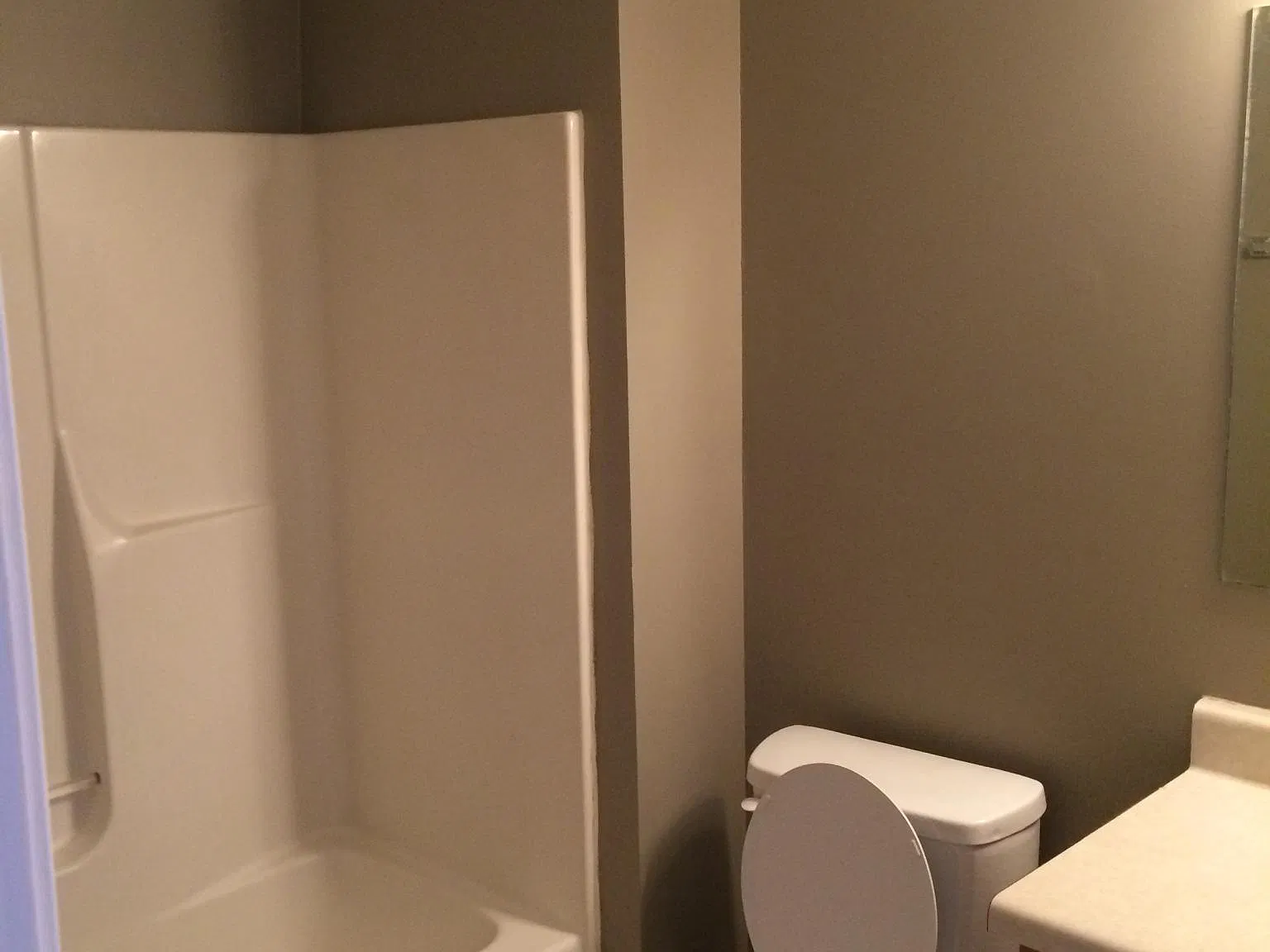 3 bed, 1217 sqft, $1,350 — Photo 3