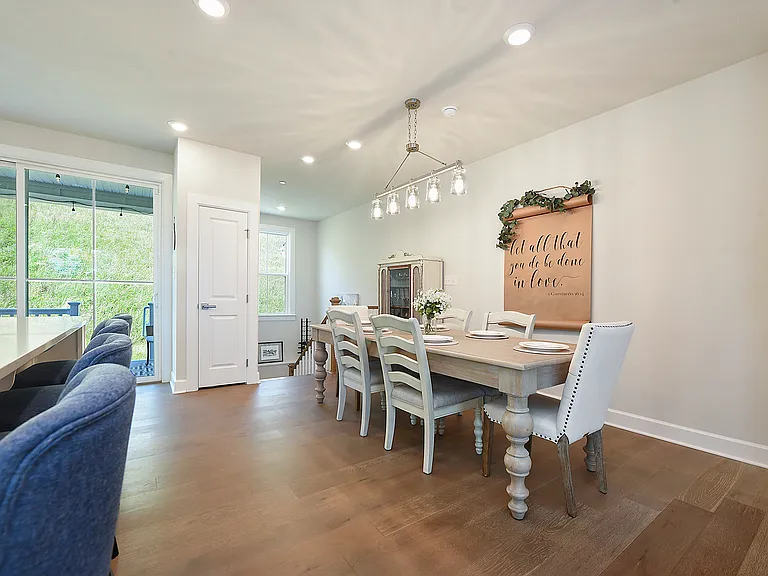 409 Spruce Ln — Photo 26