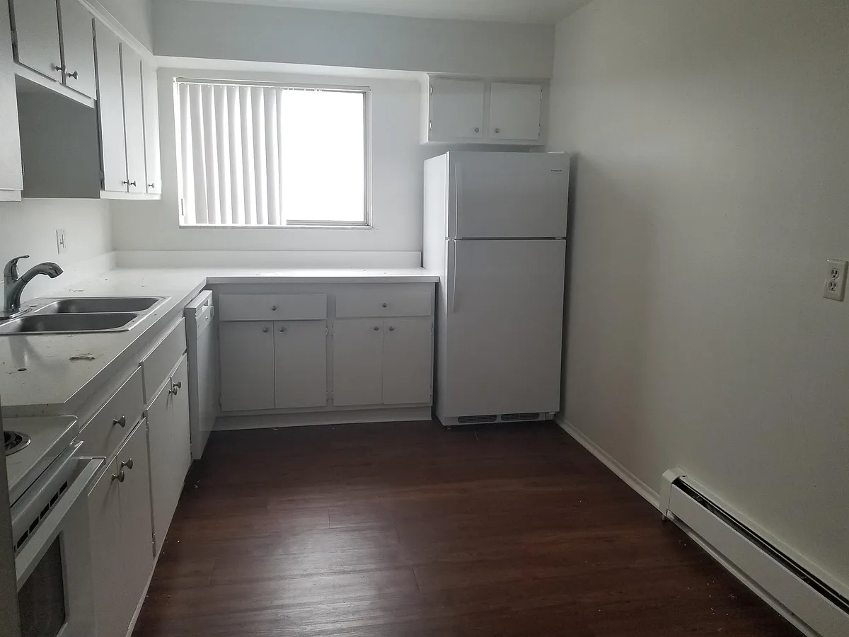 Building Photo - 1820 Axtell St #6