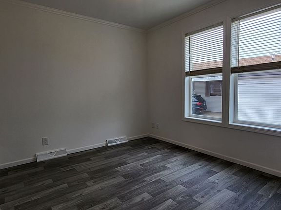 4th image of 221 Little Peninsula Rd #313