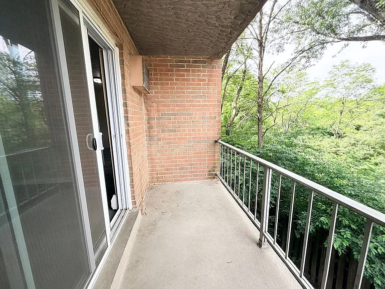 2459 Montana Ave #4 — Photo 5