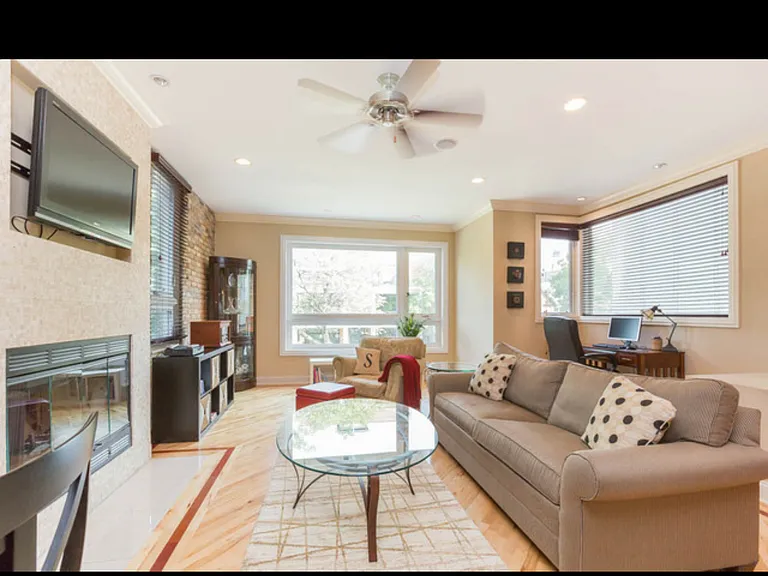 1523 W Huron St #2 — Photo 6